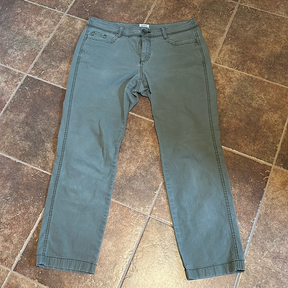 L.L. Bean Women’s stretch canvas five pocket pants.
